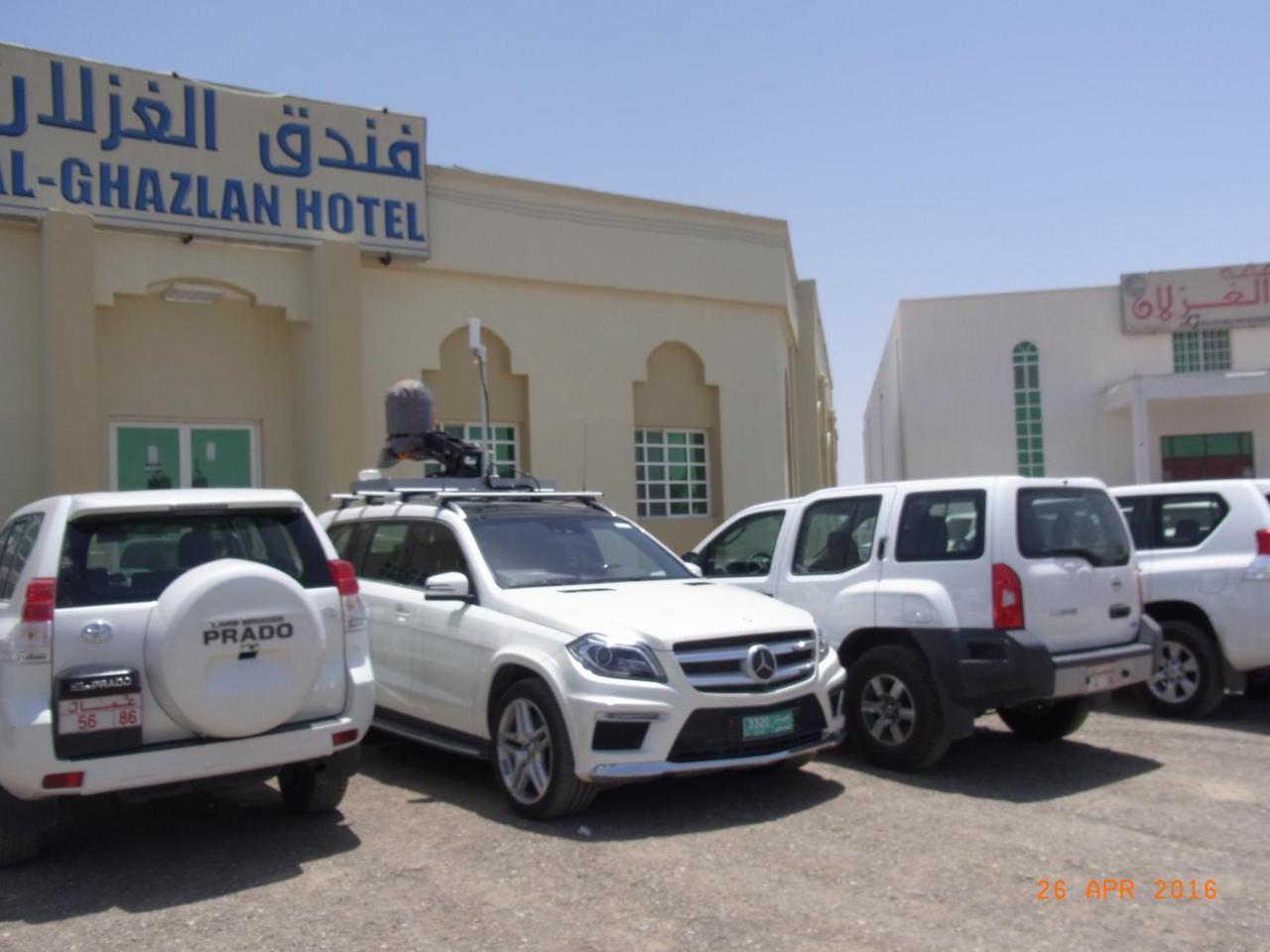 Al Ghazlan Hotel Sinaw Ruddah Eksteriør billede