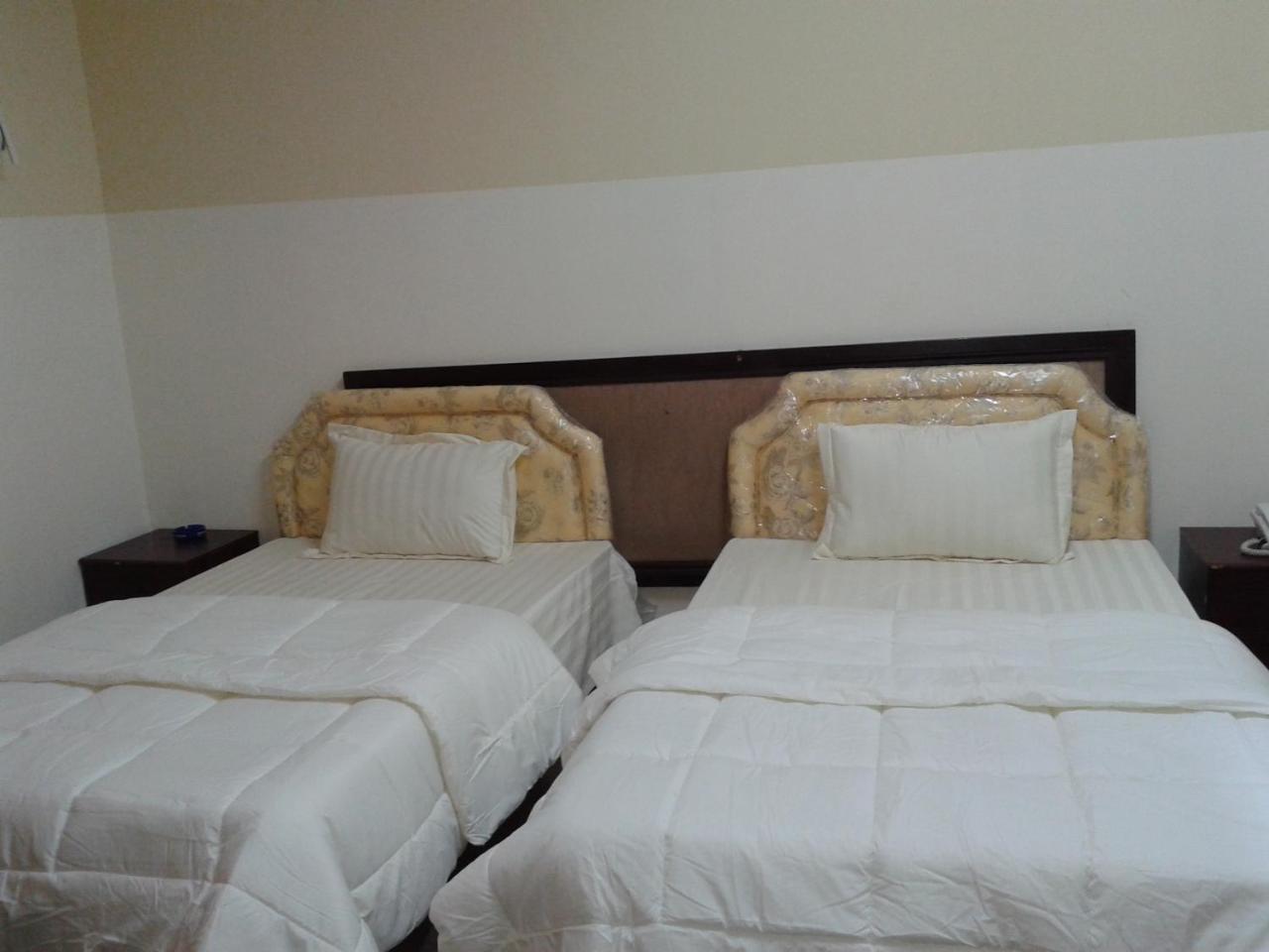 Al Ghazlan Hotel Sinaw Ruddah Eksteriør billede