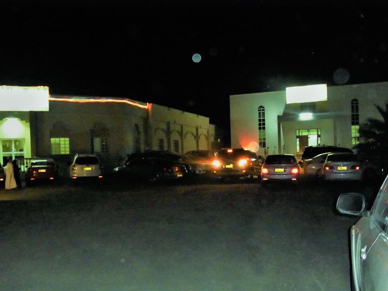 Al Ghazlan Hotel Sinaw Ruddah Eksteriør billede
