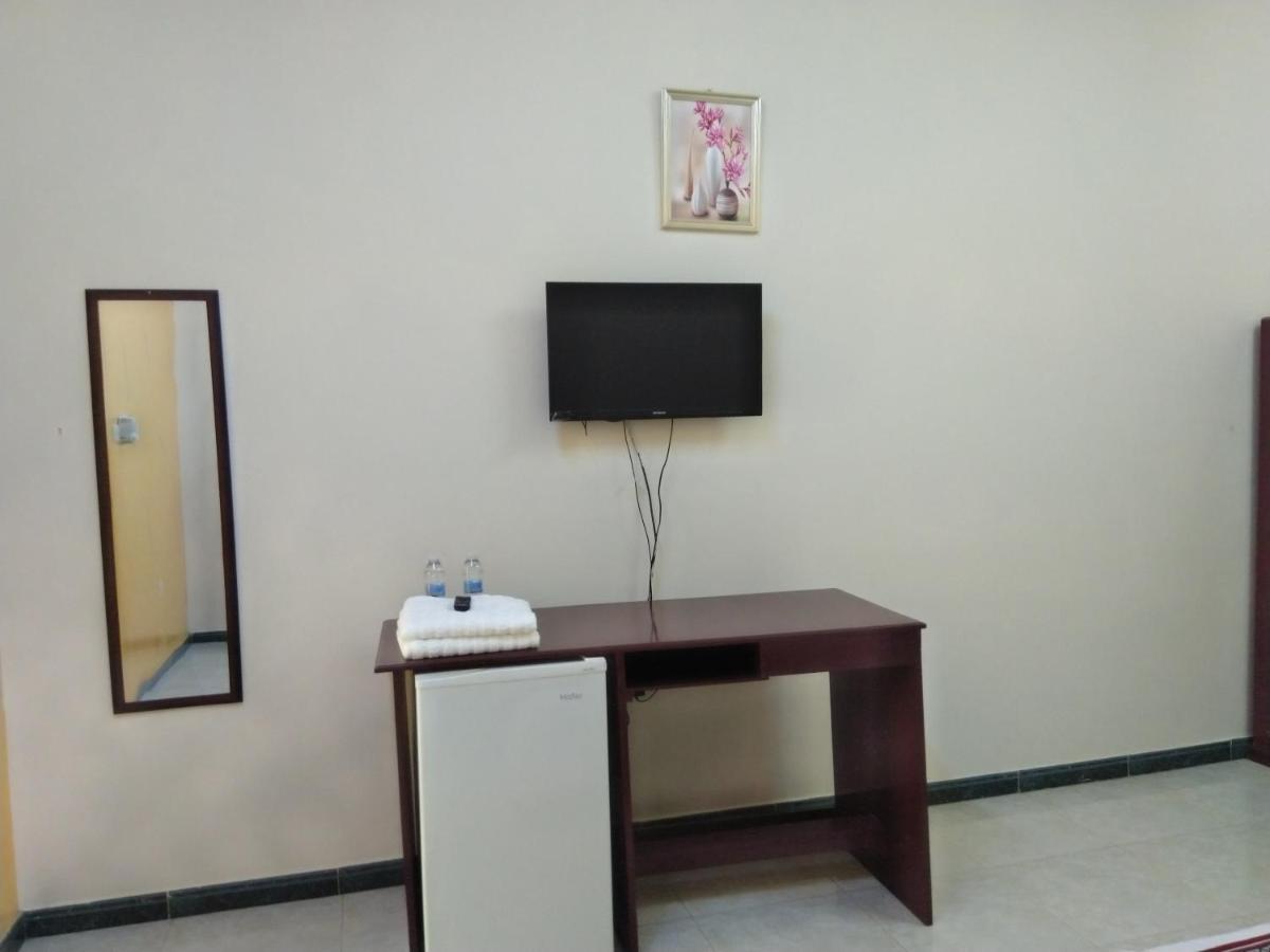 Al Ghazlan Hotel Sinaw Ruddah Eksteriør billede